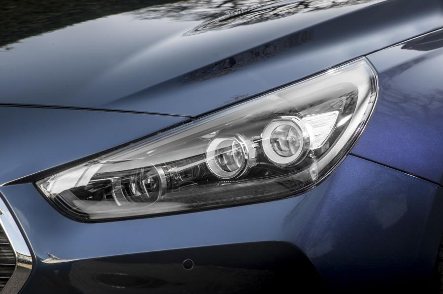 Детали экстерьера Hyundai i30 Fastback (PD) 2018 года  (UK) (фото 34 из 40)